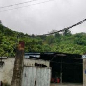 福州市连江县江南乡南塘加油站不到50米，自家厂房诚意出租，欢