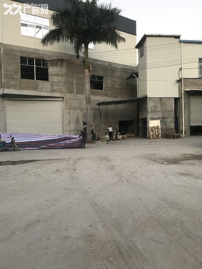 南通海峡批发市场两层3250，总共三层(4900)厂房出租